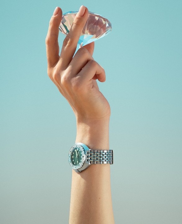 Bild von Doxa SUB 200T Diamonds Sea Emerald