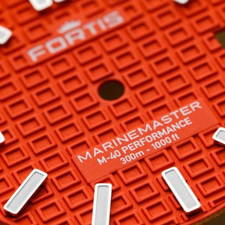 Bild von Fortis Marinemaster M-40 Amber Orange