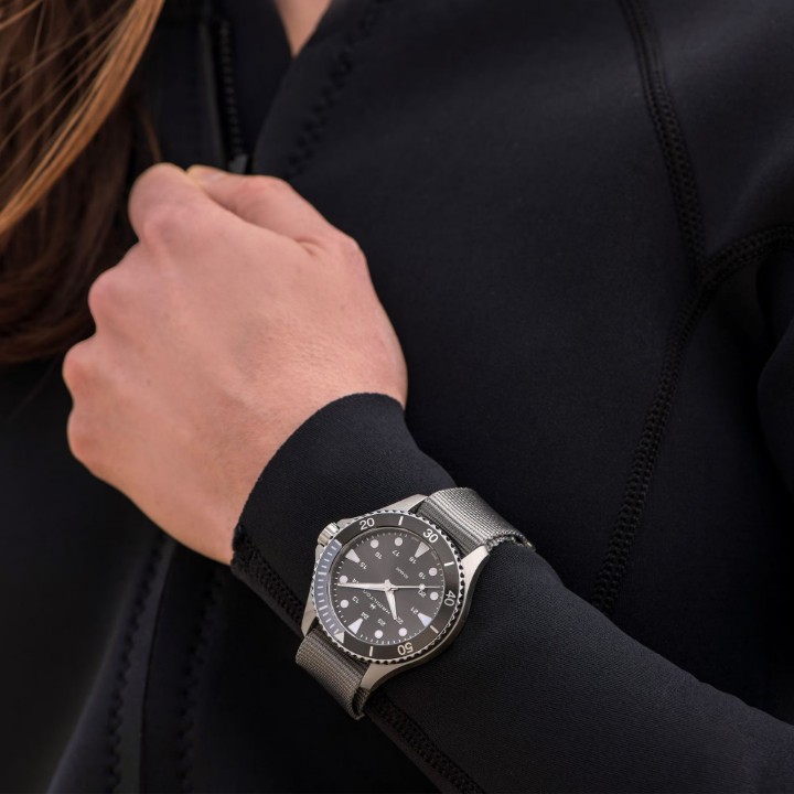 Bild von Hamilton Khaki Navy Scuba Quartz
