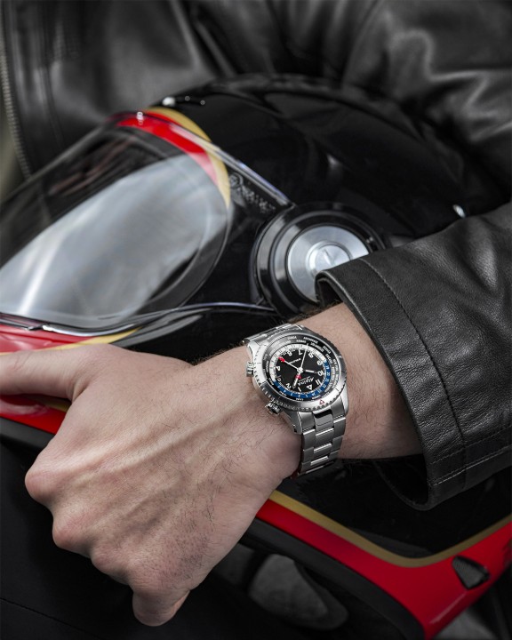 Bild von Alpina Startimer Pilot Quartz Worldtimer