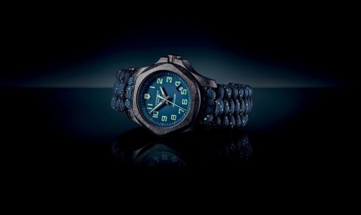 Bild von Victorinox I.N.O.X. Carbon