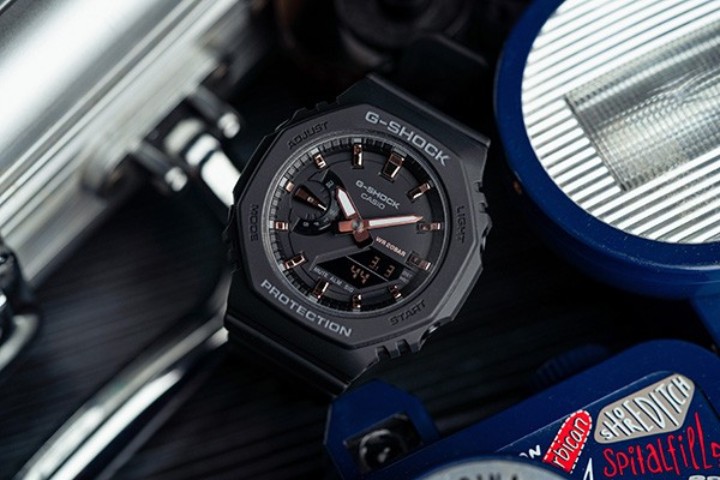Bild von Casio G-Shock Mini Carbon Core Guard
