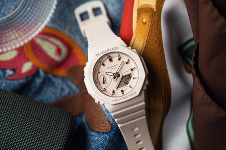 Bild von Casio G-Shock Mini Carbon Core Guard
