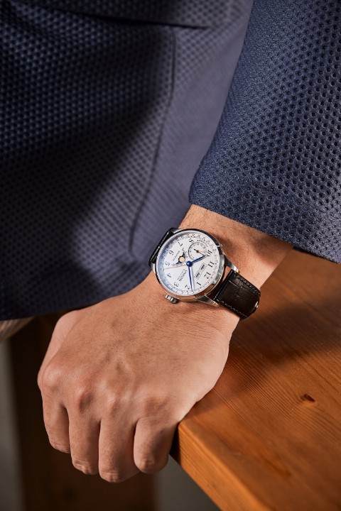 Bild von Union Glashütte 1893 Johannes Dürrstein Edition Moon Phase
