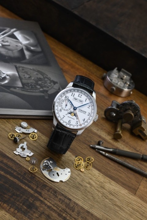 Bild von Union Glashütte 1893 Johannes Dürrstein Edition Moon Phase