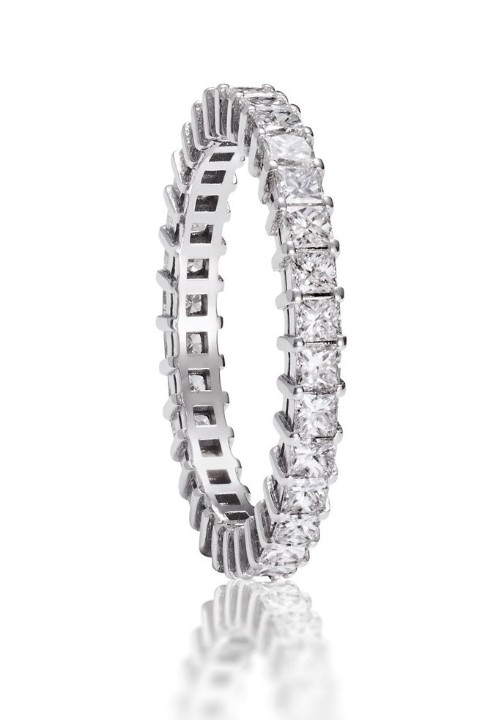 Bild von Ring LOEE aus Weißgold mit Diamanten