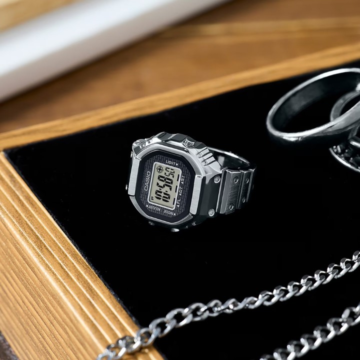 Bild von Casio 50th Anniversary Ring Watch