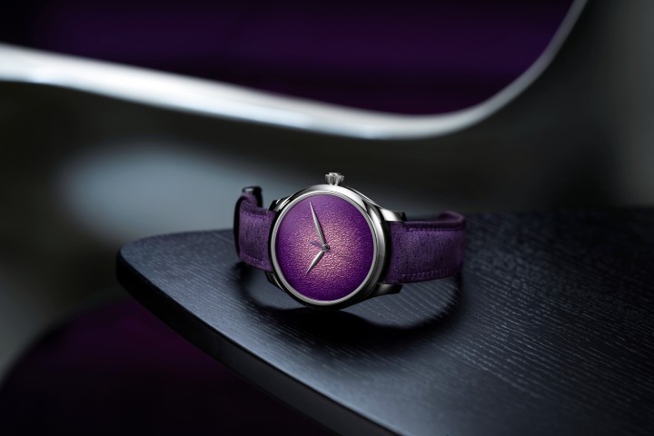 Bild von H. Moser & Cie Endeavour Centre Seconds Concept Purple Enamel