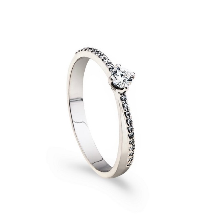 Bild von Verlobungsring LOEE aus Weißgold mit Diamanten