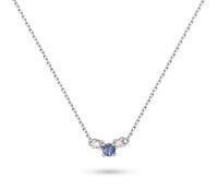Produktdetails anzeigen - Halskette Loee Sparkle aus Weißgold mit Diamanten und Multisaphir Bild von Halskette Loee Sparkle aus Weißgold mit Diamanten und Multisaphir