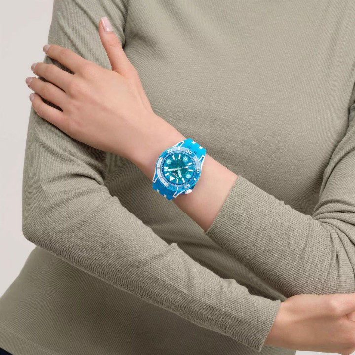 Bild von Swatch Blue Fire