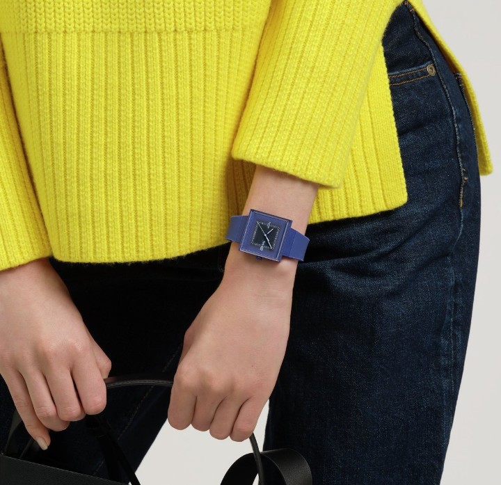 Bild von Swatch Squarely Blacklight