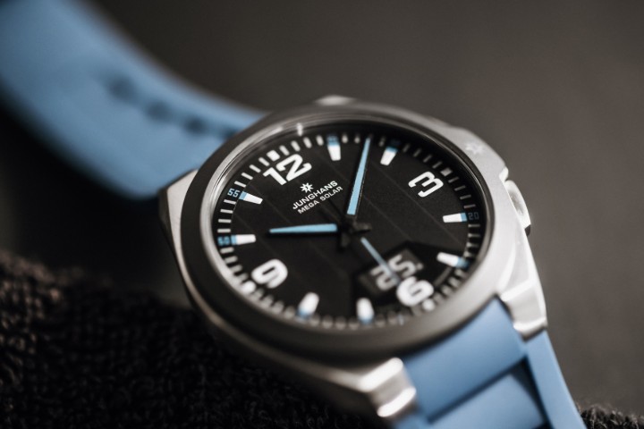 Bild von Junghans Spektrum Mega Solar
