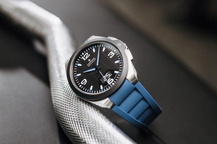 Bild von Junghans Spektrum Mega Solar