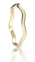 Produktdetails anzeigen - Ring LOEE Essence aus Gelbgold Bild von Ring LOEE Essence aus Gelbgold