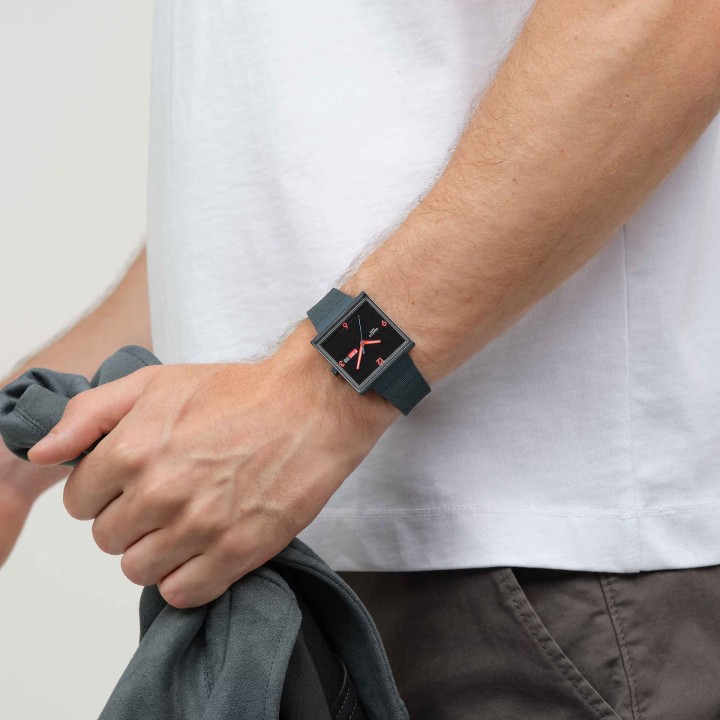 Bild von Swatch Squared Off