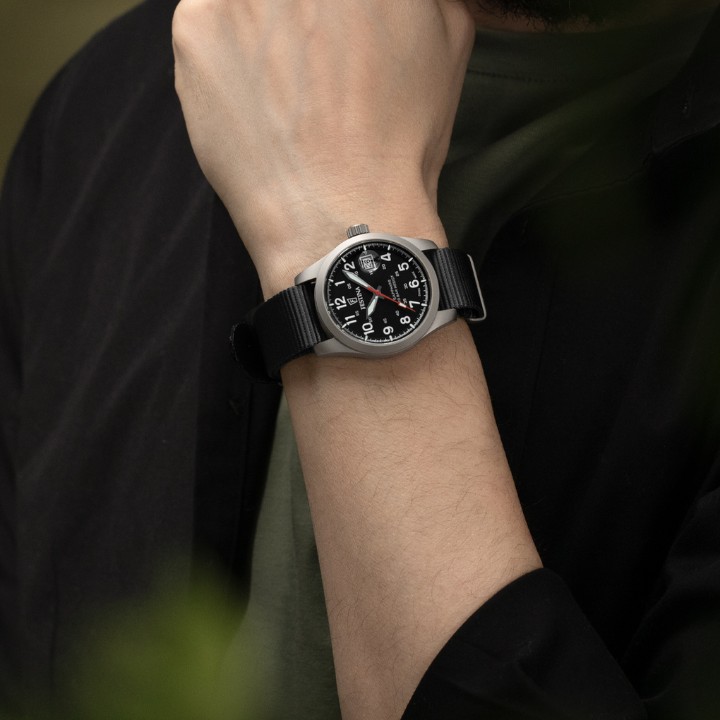 Bild von Festina Swiss Made Field Watch