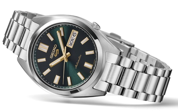 Bild von Seiko 5 Sports SNXS ‘Green Tie’
