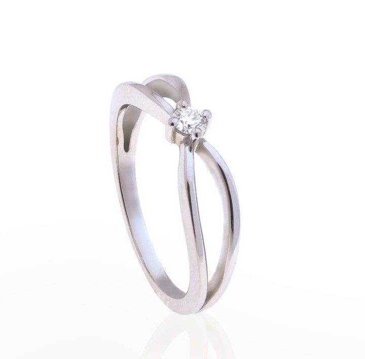 Bild von Verlobungsring LOEE aus Weißgold mit einem Diamanten