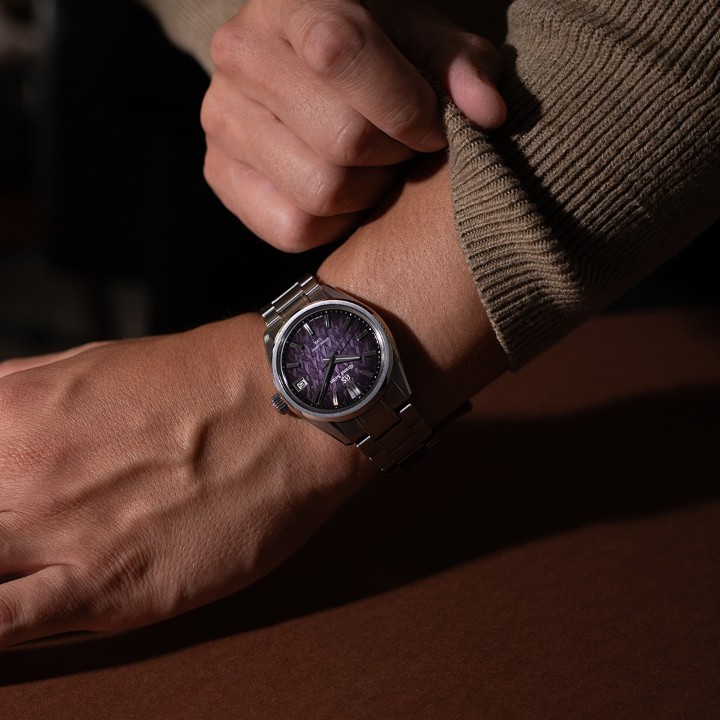 Bild von Grand Seiko Evolution 9 Spring Drive U.F.A. 'Violet Dawn' Limited Edition