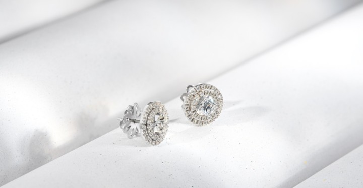 Bild von Ohrring LOEE Charm z bílého zlata s diamanty