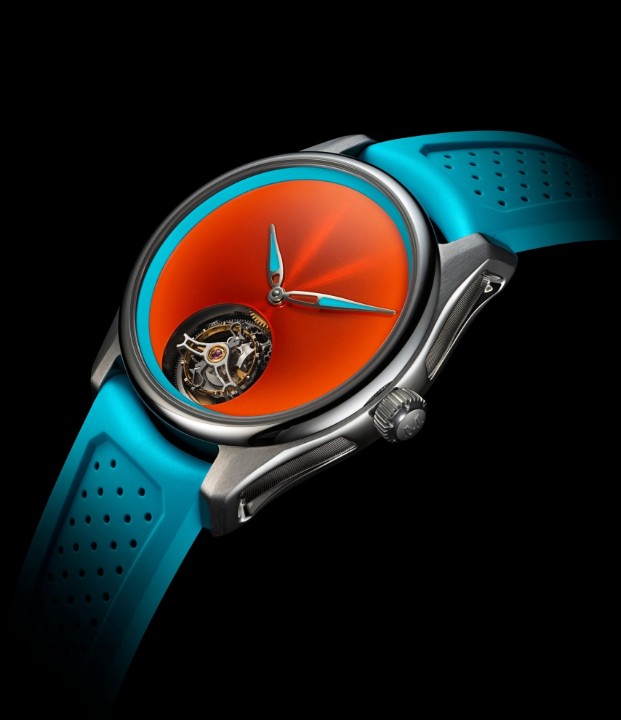 Bild von H. Moser & Cie Pioneer Tourbillon Spiced Aqua