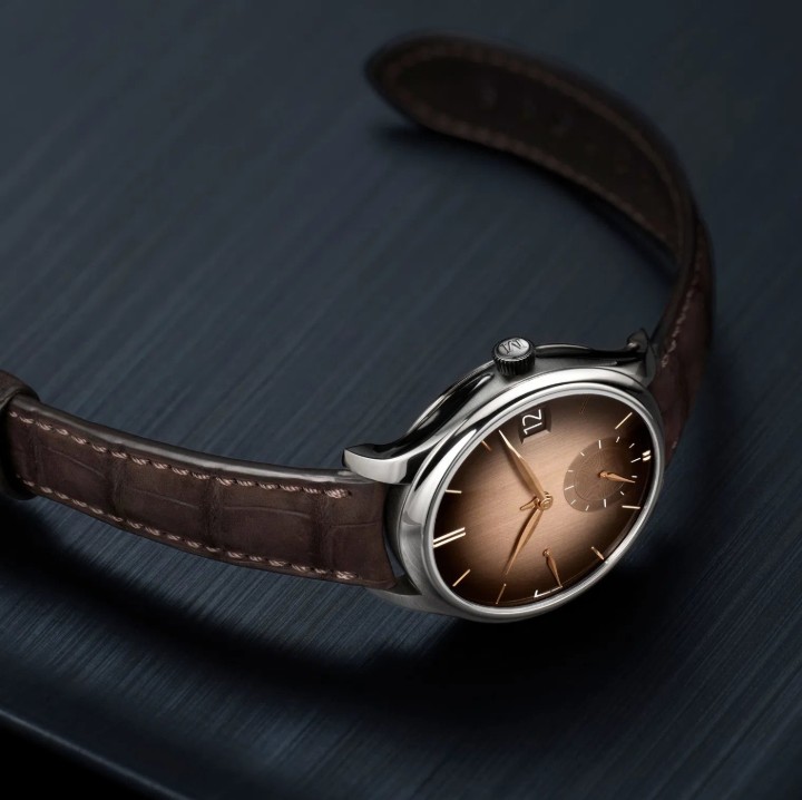 Bild von H. Moser & Cie Endeavour Perpetual Calendar Smoked Salmon