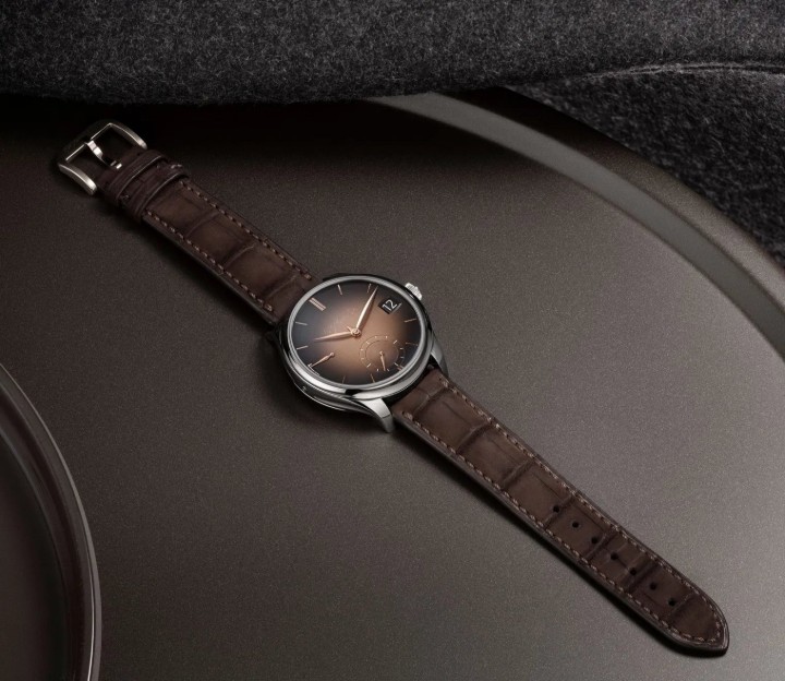 Bild von H. Moser & Cie Endeavour Perpetual Calendar Smoked Salmon