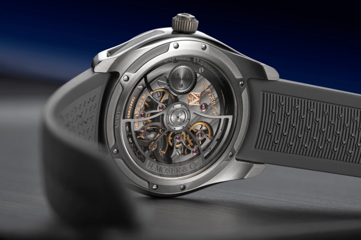 Bild von H. Moser & Cie Pioneer Flying Hours White Fumé