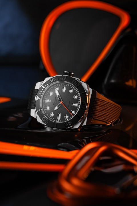 Bild von Alpina × TRTS Seastrong Diver Extreme Automatic Limited Edition