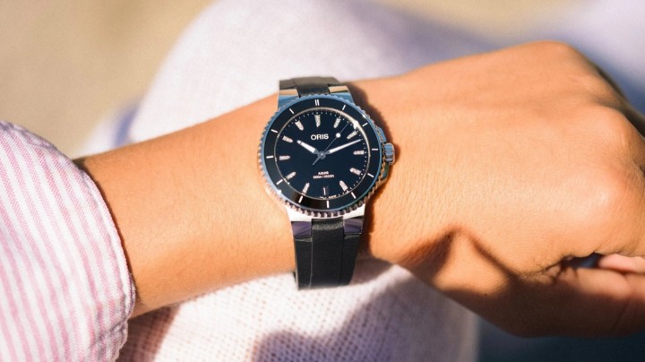 Bild von Oris Aquis Date Diamonds