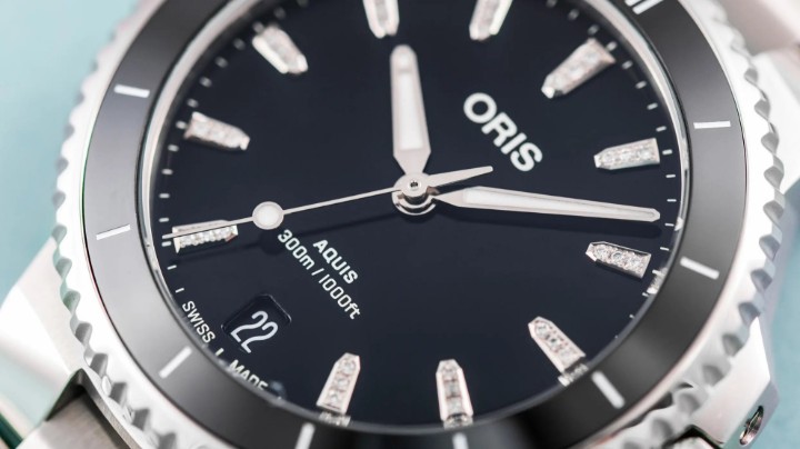 Bild von Oris Aquis Date Diamonds
