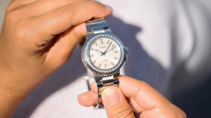 Bild von Oris Aquis Date Diamonds