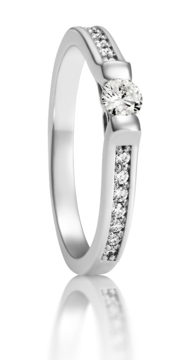 Bild von Verlobungsring LOEE aus Weißgold mit Diamanten