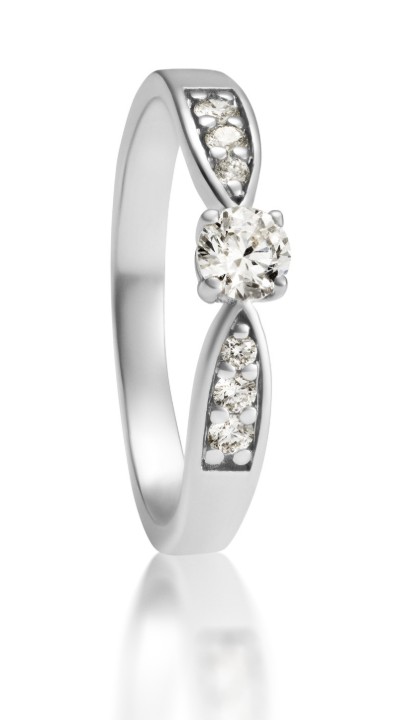 Bild von Verlobungsring LOEE aus Weißgold mit Diamanten