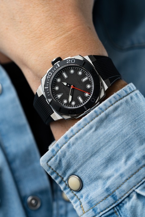 Bild von Alpina × TRTS Seastrong Diver Extreme Automatic Limited Edition