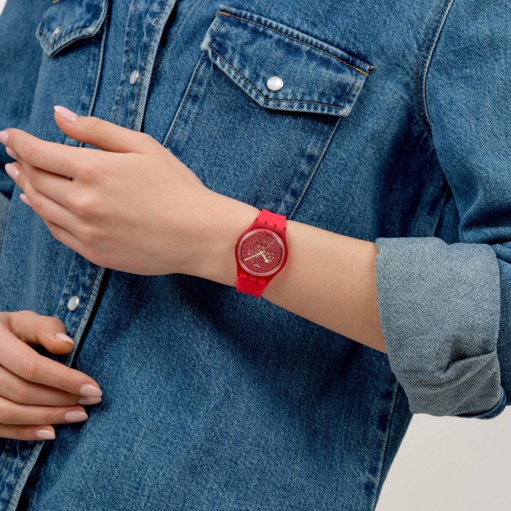 Bild von Swatch Love in Scarlet