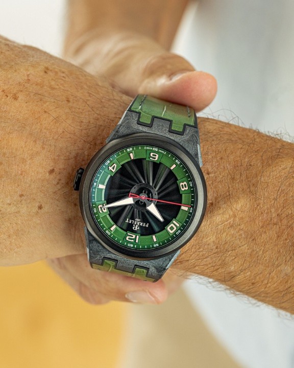Bild von Perrelet Turbine Carbon Forest Green
