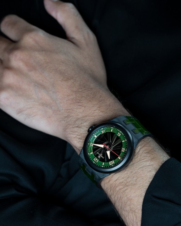 Bild von Perrelet Turbine Carbon Forest Green