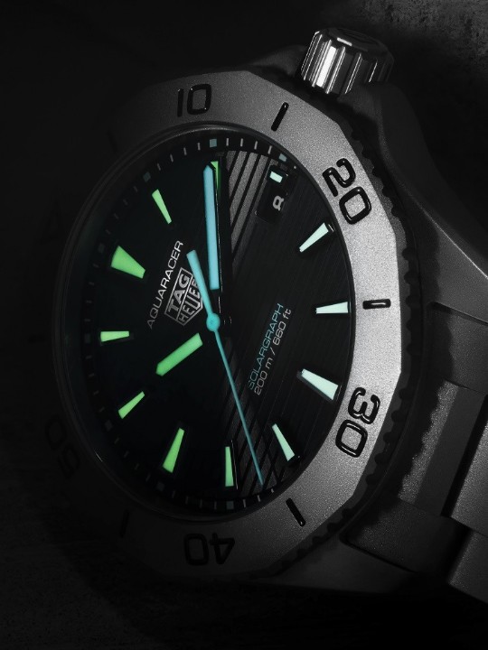 Bild von Tag Heuer Aquaracer Professional 200 Solargraph