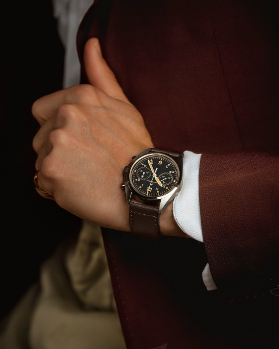 Bild von Hamilton Khaki Aviation Pioneer Mechanical Chrono