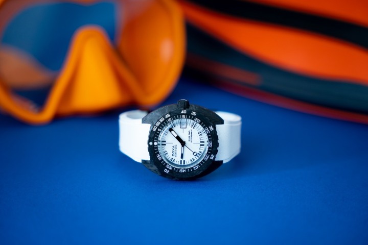 Bild von Doxa SUB 300 Carbon Whitepearl