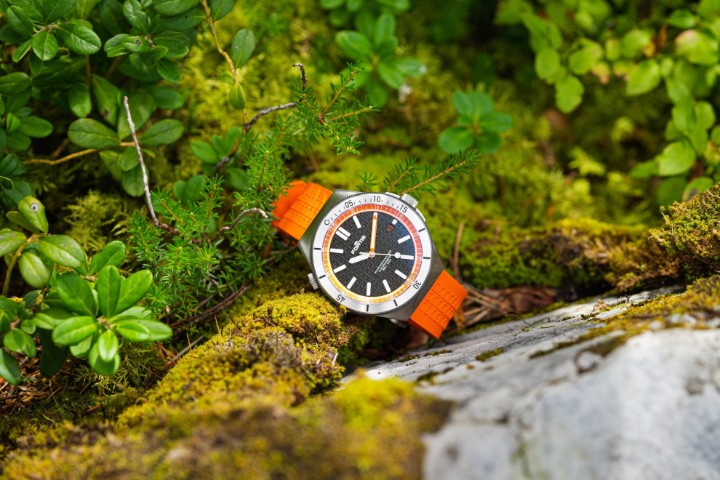 Bild von Fortis Marinemaster M-44 Amber Orange