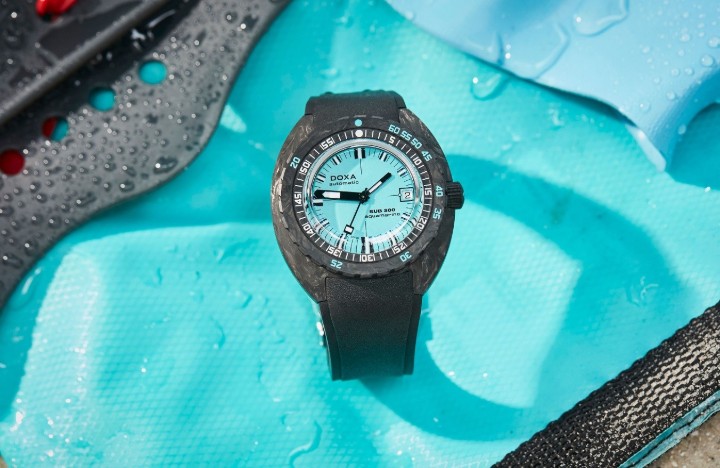 Bild von Doxa SUB 300 Carbon Aquamarine