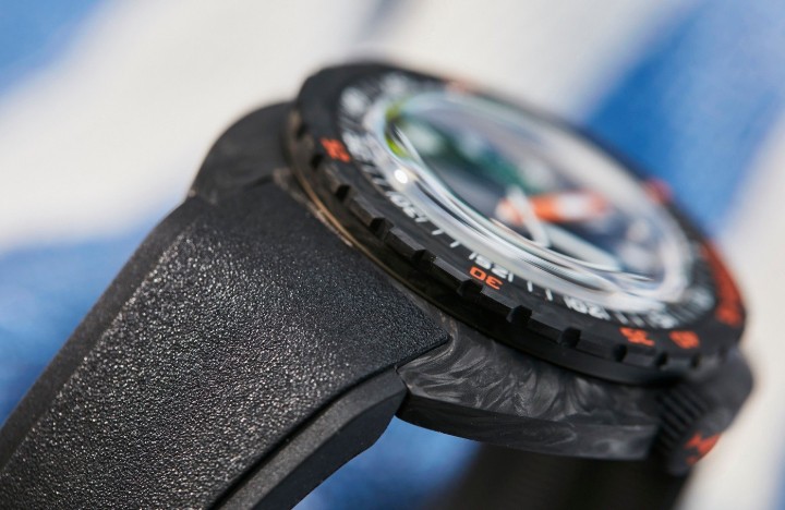 Bild von Doxa SUB 300 Carbon Caribbean