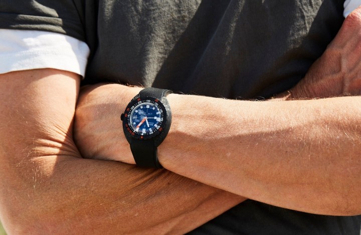 Bild von Doxa SUB 300 Carbon Caribbean