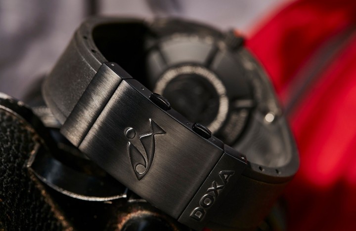 Bild von Doxa SUB 300 Carbon Searambler