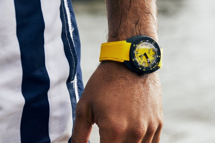 Bild von Doxa SUB 300 Carbon Divingstar