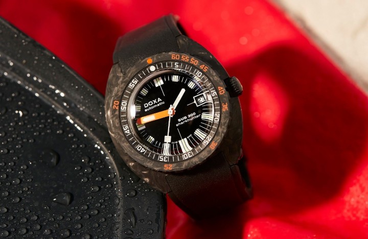 Bild von Doxa SUB 300 Carbon Sharkhunter