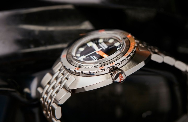 Bild von Doxa SUB 300 Sharkhunter